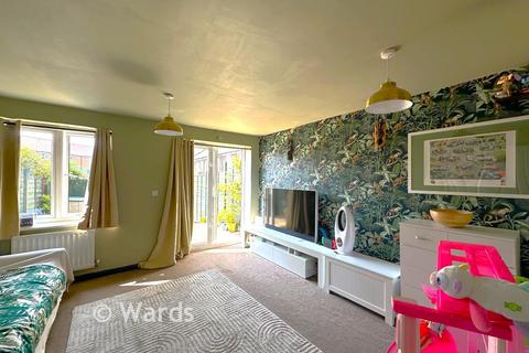 2 bedroom semi-detached house for sale, Buttercup Avenue, Sheerness ME12