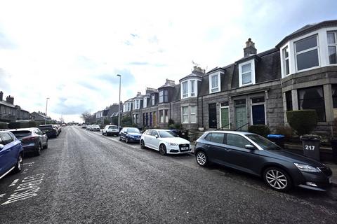 3 bedroom duplex to rent, Clifton Road, Hilton, Aberdeen, AB24