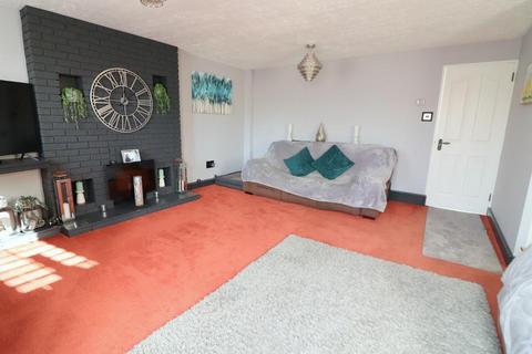 undefined, Luton LU2