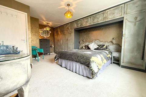 undefined, Marston Gardens, Old Bedford Road, Luton, Bedfordshire, LU2 7DY