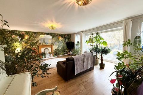 undefined, Marston Gardens, Old Bedford Road, Luton, Bedfordshire, LU2 7DY
