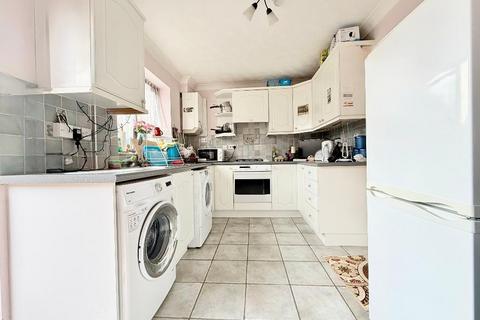 2 bedroom terraced house for sale, Wharfdale, Leagrave, Luton, Bedfordshire, LU4 9XS