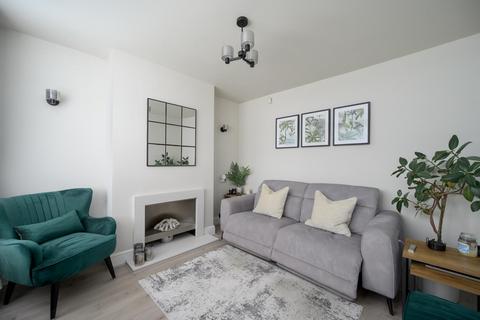 3 bedroom terraced house for sale, Sewall Highway, CV2 - Stunning Throughout