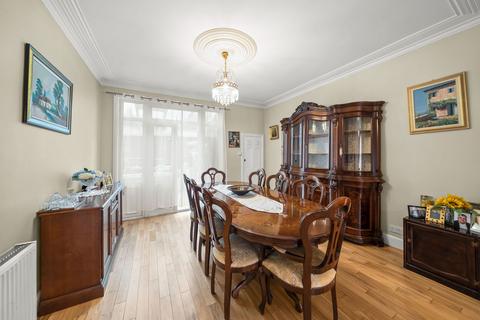 3 bedroom terraced house for sale, Ellesmere Road, London, NW10