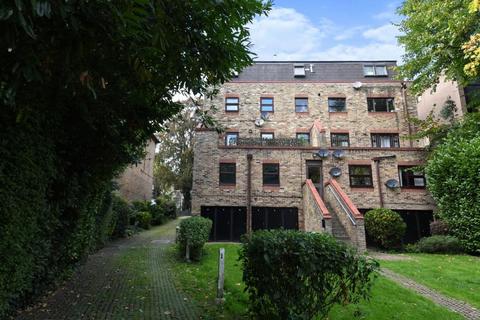 undefined, Queens Road, Brentwood, CM14