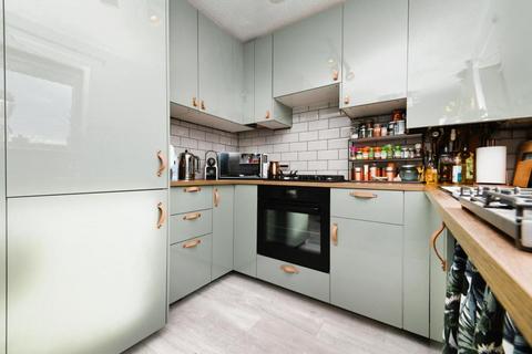 1 bedroom flat for sale, Queens Road, Brentwood, CM14