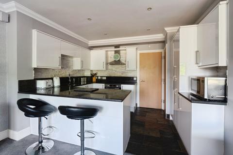 4 bedroom end of terrace house for sale, Norsey Road, Billericay, CM11
