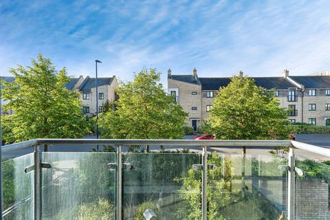 2 bedroom flat for sale, Chieftain Way, Cambridge, CB4