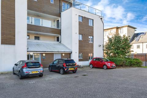2 bedroom flat for sale, Chieftain Way, Cambridge, CB4
