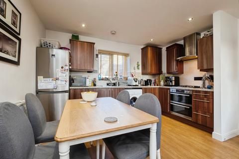 2 bedroom ground floor flat for sale, Trafalgar road, Exeter, EX2