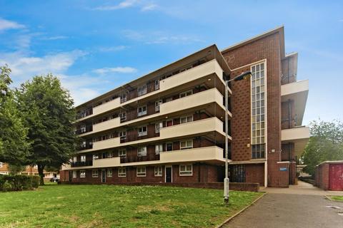 undefined, Laburnum Road, Mitcham, CR4