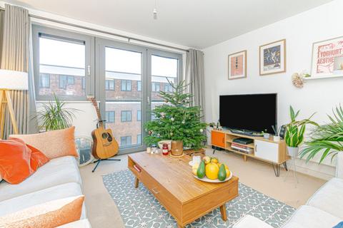 1a Biggerstaff Road, London, E15