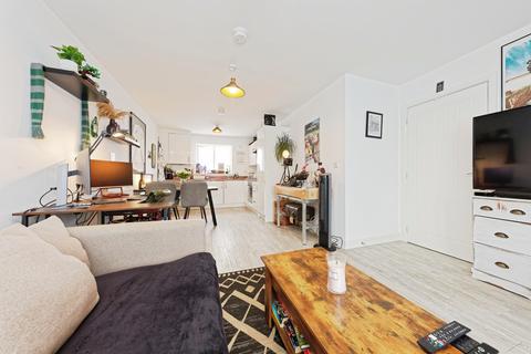 2 bedroom ground floor flat for sale, Talavera Road, Canterbury, CT1