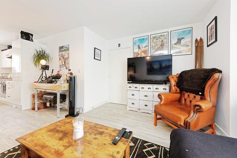 2 bedroom ground floor flat for sale, Talavera Road, Canterbury, CT1