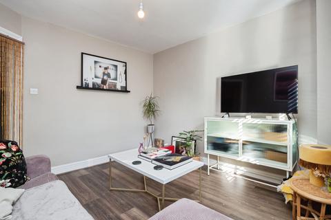1 bedroom flat for sale, 19 Whitney Road, London, E10