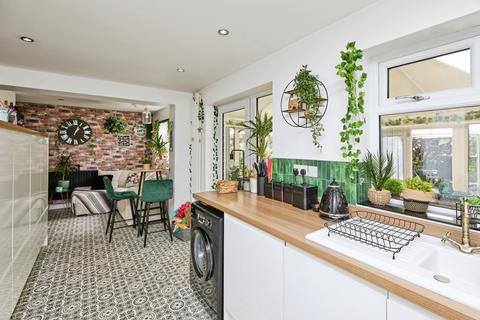 4 bedroom detached house for sale, Arundel Drive, Spondon, DE21