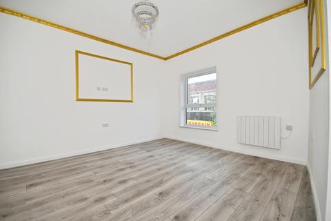 2 bedroom flat for sale, High Street, Alfreton, DE55