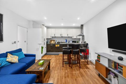 2 bedroom apartment for sale, 1 Yabsley Street, London, E14