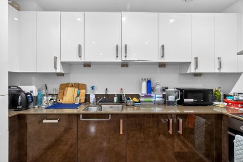 2 bedroom apartment for sale, 1 Yabsley Street, London, E14