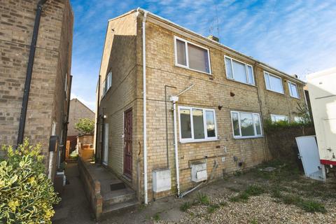 2 bedroom flat for sale, Wheatfield Road, Lincoln, LN6