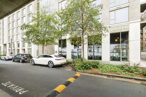 2 bedroom apartment for sale, 4 Cunningham Avenue, Royal Wharf, E16