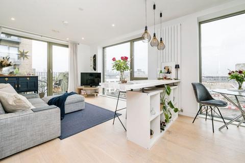 4 Cunningham Avenue, Royal Wharf, E16