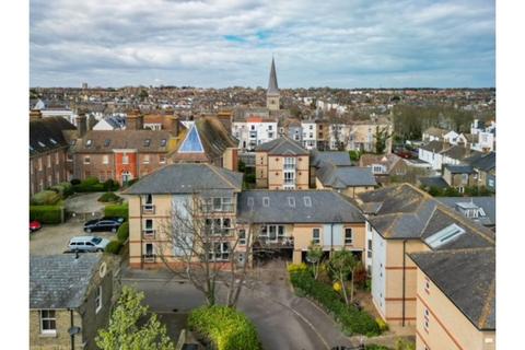 2 bedroom flat for sale, 6 Priory Courtyard, Ramsgate, CT11