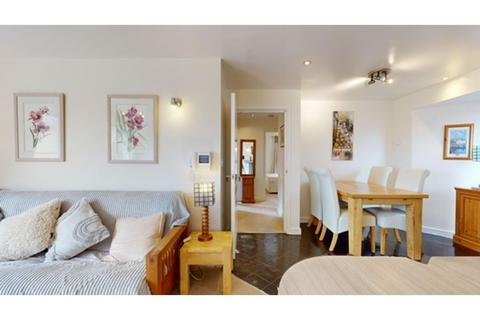 2 bedroom flat for sale, 6 Priory Courtyard, Ramsgate, CT11