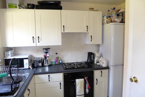 1 bedroom flat to rent, Peakes Place, Granville Road