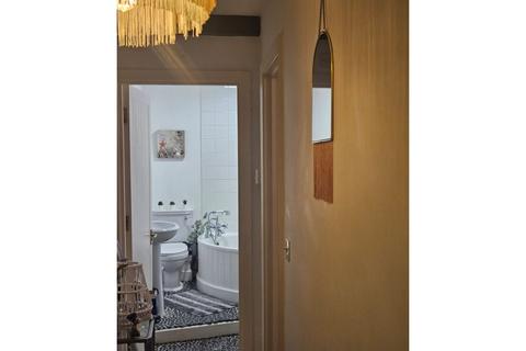 1 bedroom flat for sale, London Road, Dover, CT17