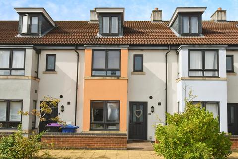 Canal Court, Saxilby. Lincoln, LN1