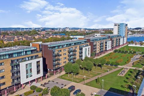 1 bedroom apartment for sale, Lady Isle House, Ferry Court, CF11