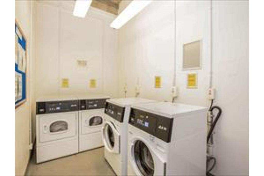 Utility room, utility