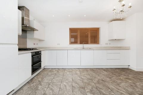 4 bedroom link detached house for sale, Fairway Drive, Chelmsford, CM3