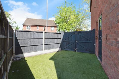 2 bedroom ground floor maisonette for sale, Abenberg Way, Brentwood, CM13