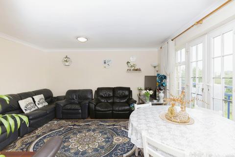 2 bedroom apartment for sale, Queensberry Place, London, E12