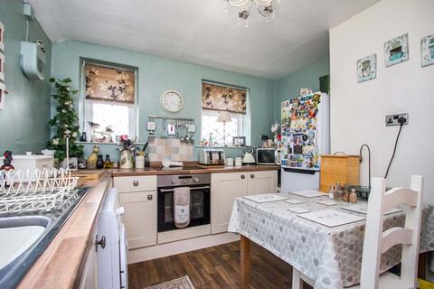 undefined, Heol Llechau, Porth, CF39