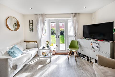 4 bedroom semi-detached house for sale, Wesson Road, Warwick, CV34