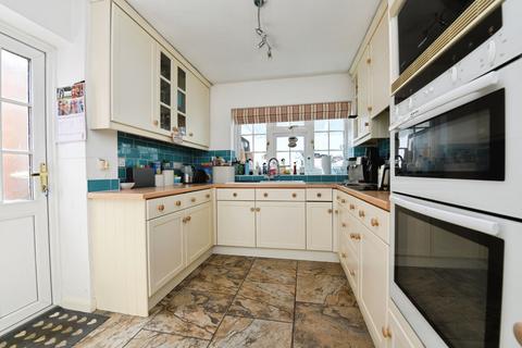 4 bedroom detached house for sale, Parkdale, Chelmsford, CM3