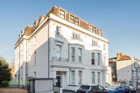 Waldegrave Road, London, SE19