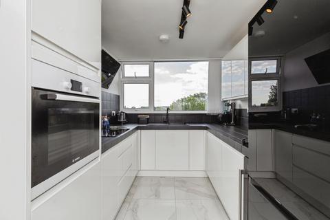 Eastmead Lane, Bristol, BS9