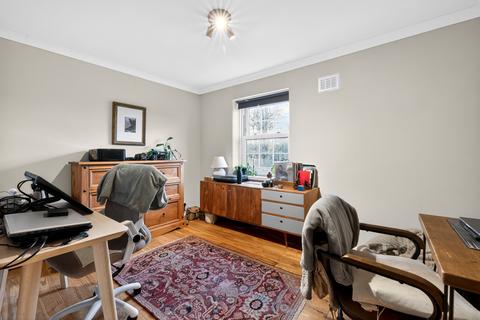 2 bedroom flat for sale, Brady Street, London, E1