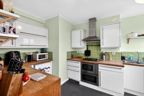 2 bedroom flat for sale, Brady Street, London, E1