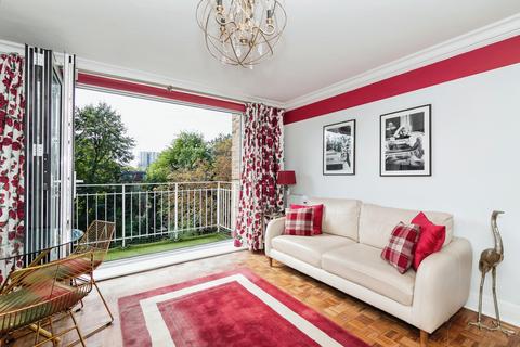 7 Lambolle Road, London, NW3