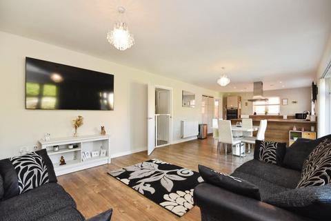 5 bedroom detached house for sale, Willow Grove, Braintree, CM77