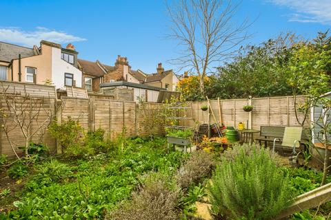 1 bedroom maisonette for sale, Oval Road, Croydon, CR0