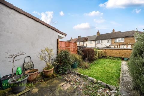 2 bedroom terraced house for sale, Furtherfield Close, Croydon, CR0