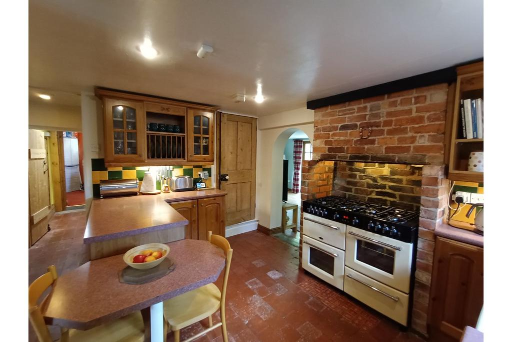 Cottage Kitchen