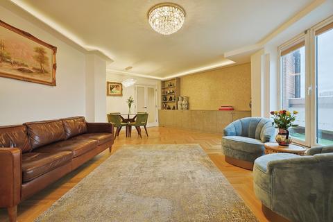 3 bedroom apartment for sale, St. Johns Wood Road, London, NW8
