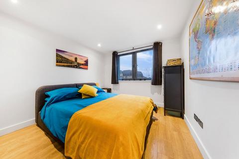 1 bedroom apartment for sale, Mint Walk, Croydon, CR0